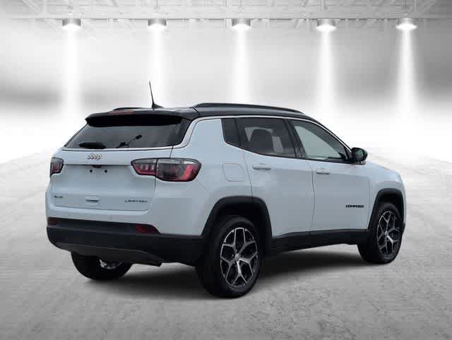 Used 2024 Jeep Compass Limited AWD/4WD image 8