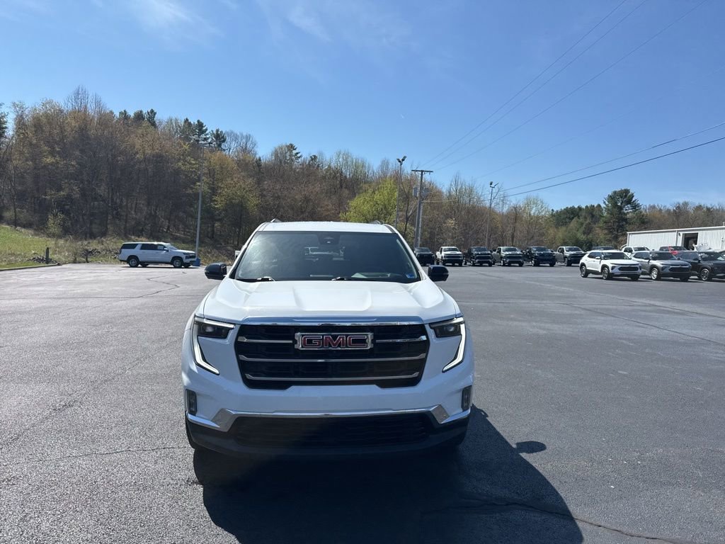 Used 2024 GMC Acadia Elevation AWD/4WD image 3