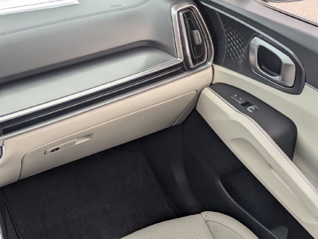 Certified 2026 Kia Sorento S FWD image 18