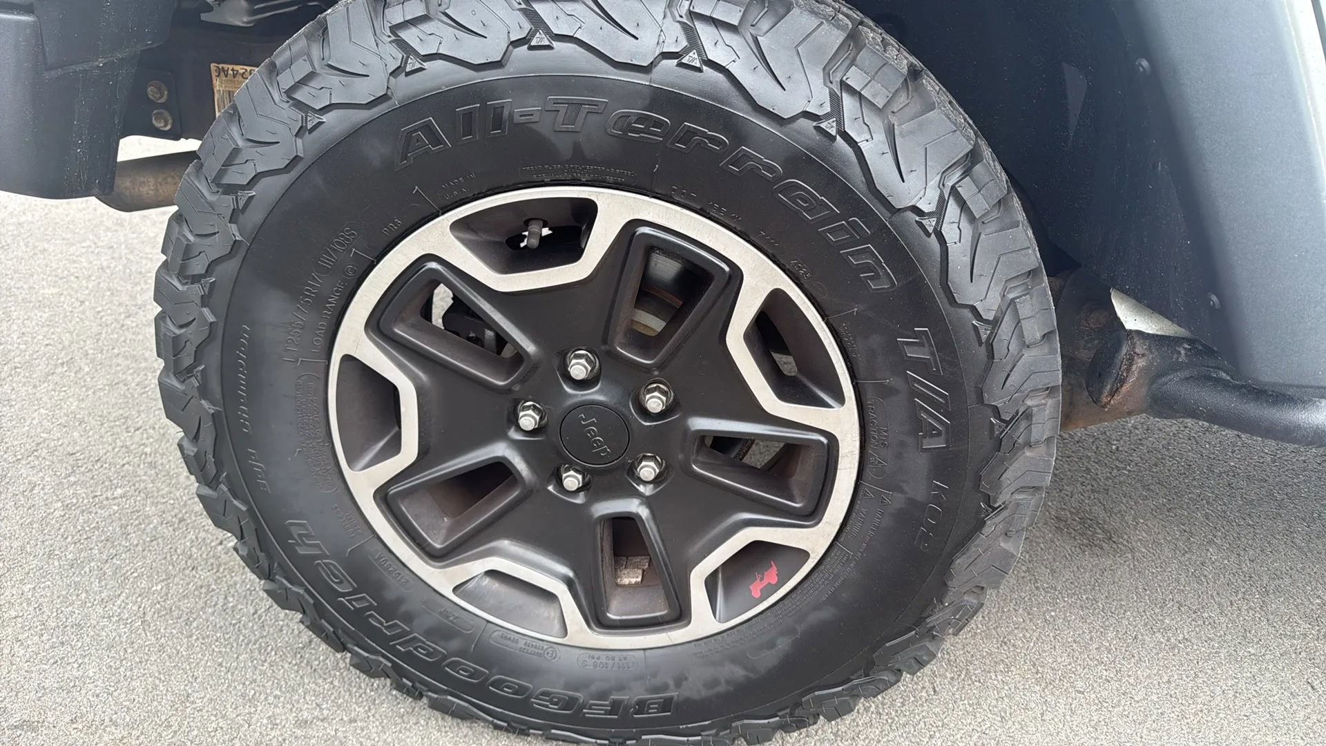 Used 2014 Jeep Wrangler Unlimited Rubicon image 13
