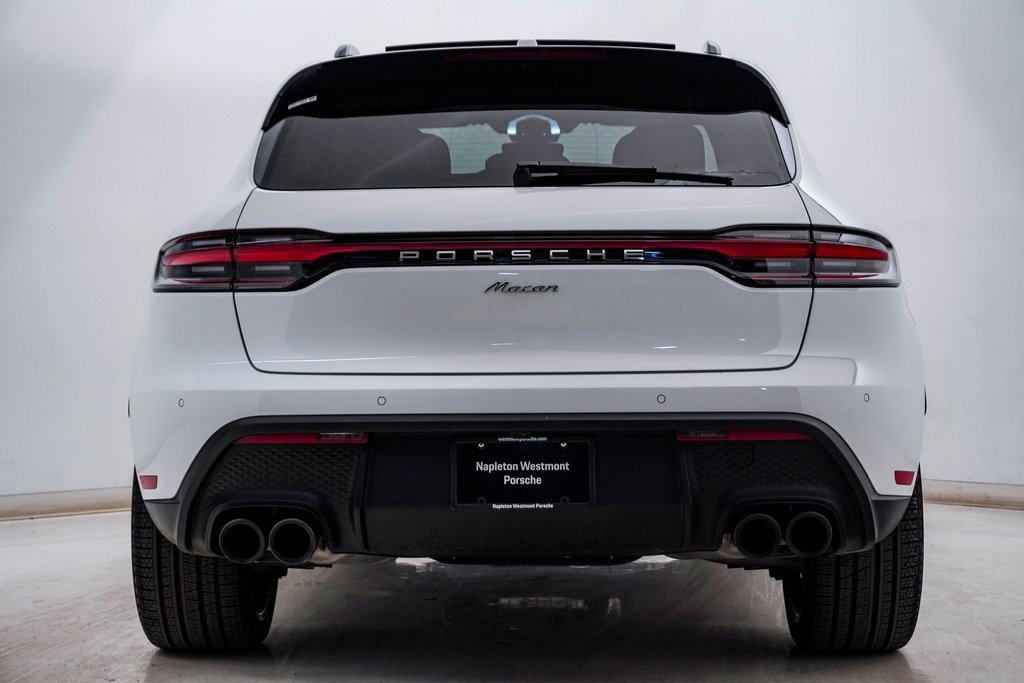Certified 2025 Porsche Macan image 10