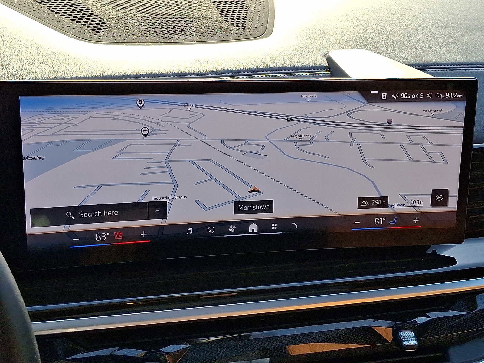 Used 2024 BMW X7 xDrive40i w/ M Sport Package image 19