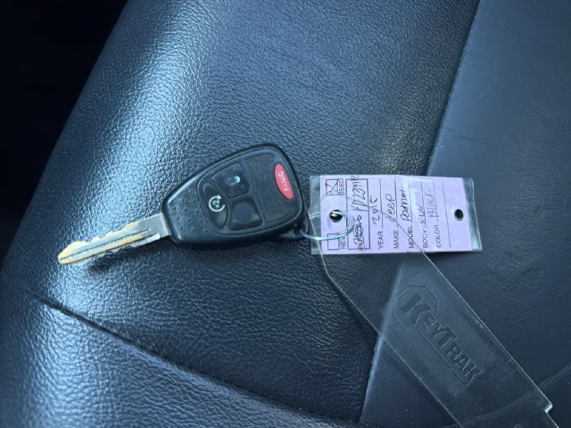 Used 2015 Jeep Patriot High Altitude AWD/4WD image 29