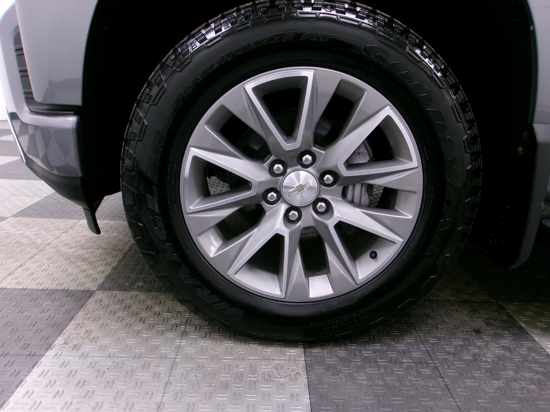 Certified 2022 Chevrolet Silverado 1500 High Country w/ Z71 Off-Road Package image 15