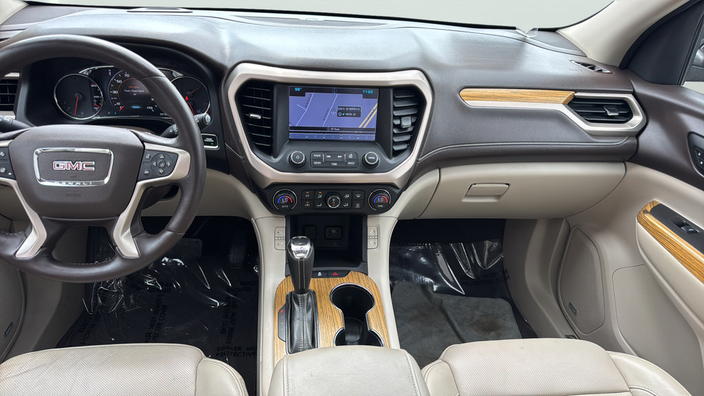 Used 2017 GMC Acadia Denali w/ Technology Package FWD image 15