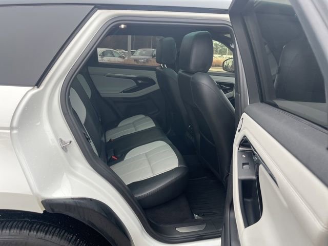 Used 2022 Land Rover Range Rover Evoque R-Dynamic SE image 35