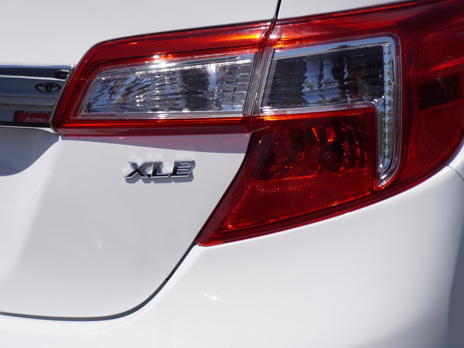 Used 2012 Toyota Camry XLE FWD image 10
