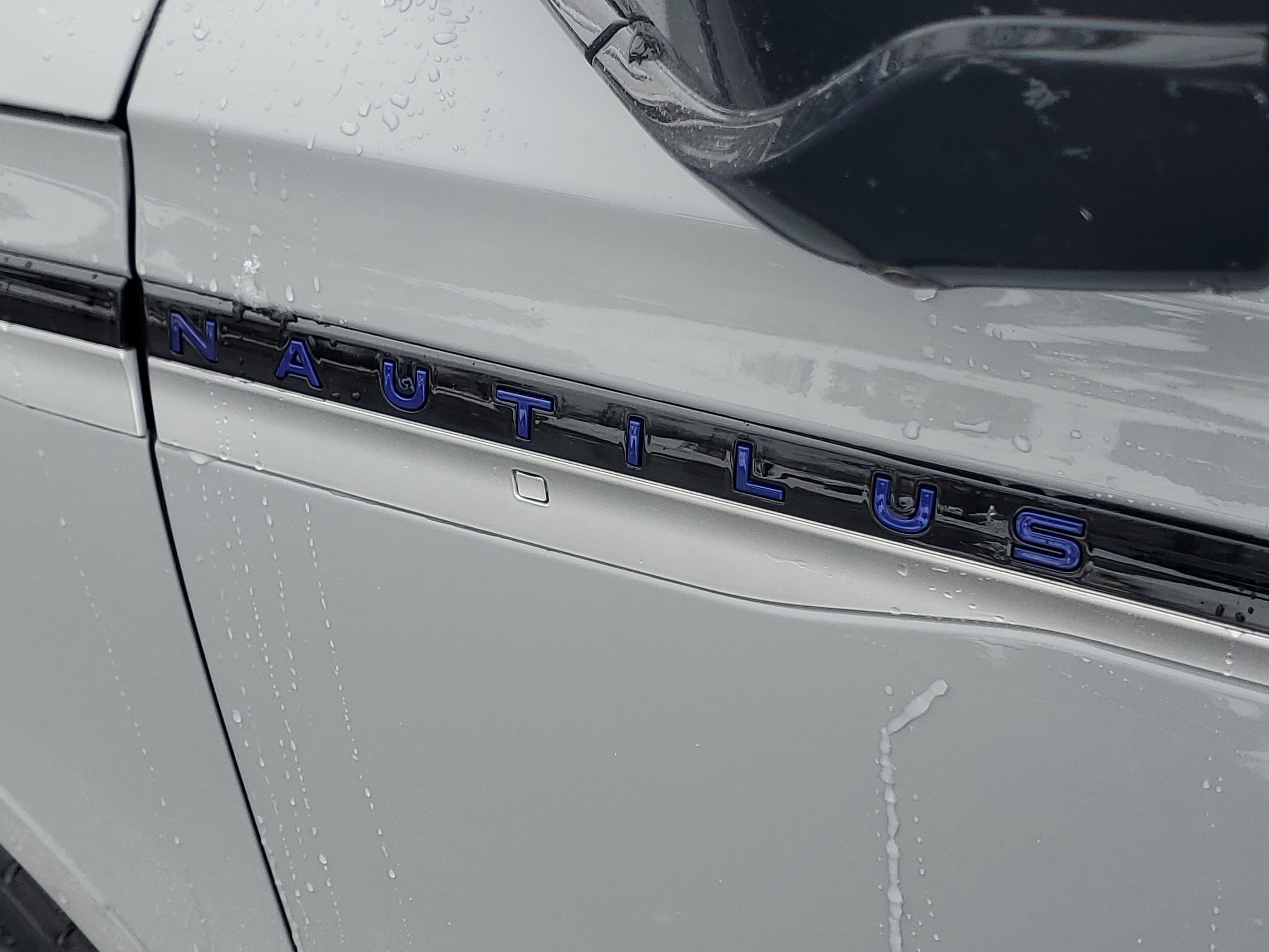 New 2026 Lincoln Nautilus Reserve image 7