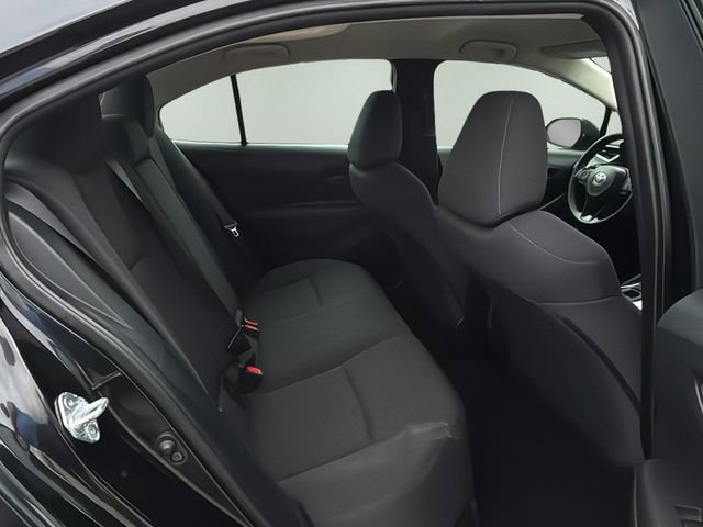 Used 2022 Toyota Corolla LE FWD image 12