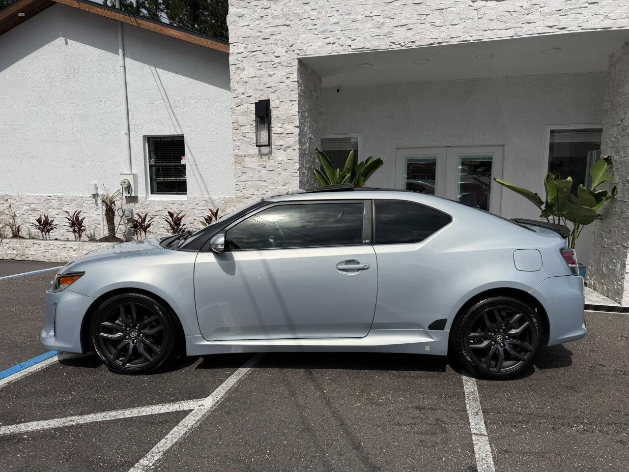Used 2014 Scion tC 10 Series FWD image 2