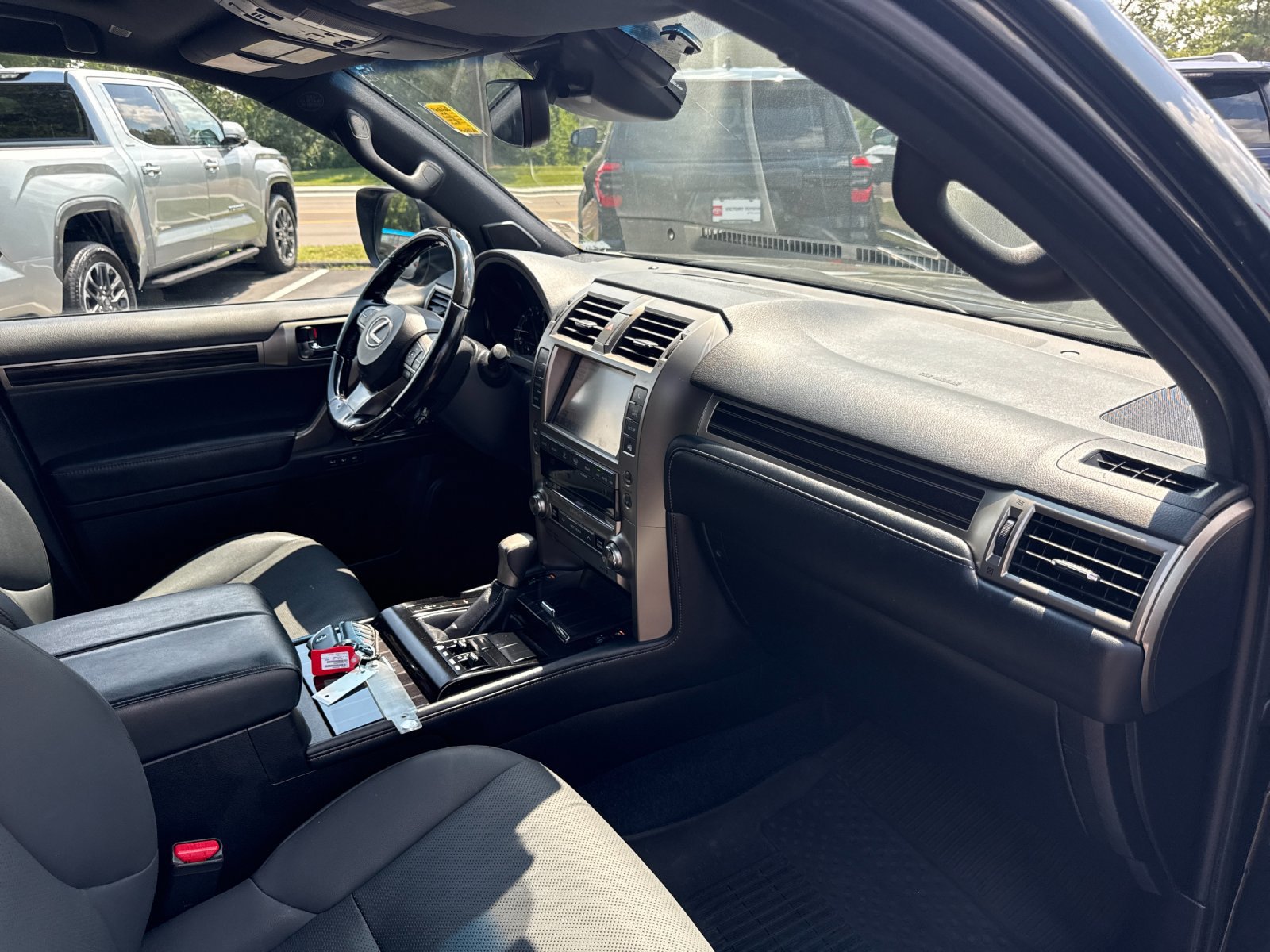 Used 2021 Lexus GX 460 Premium w/ Premium Package AWD/4WD image 27