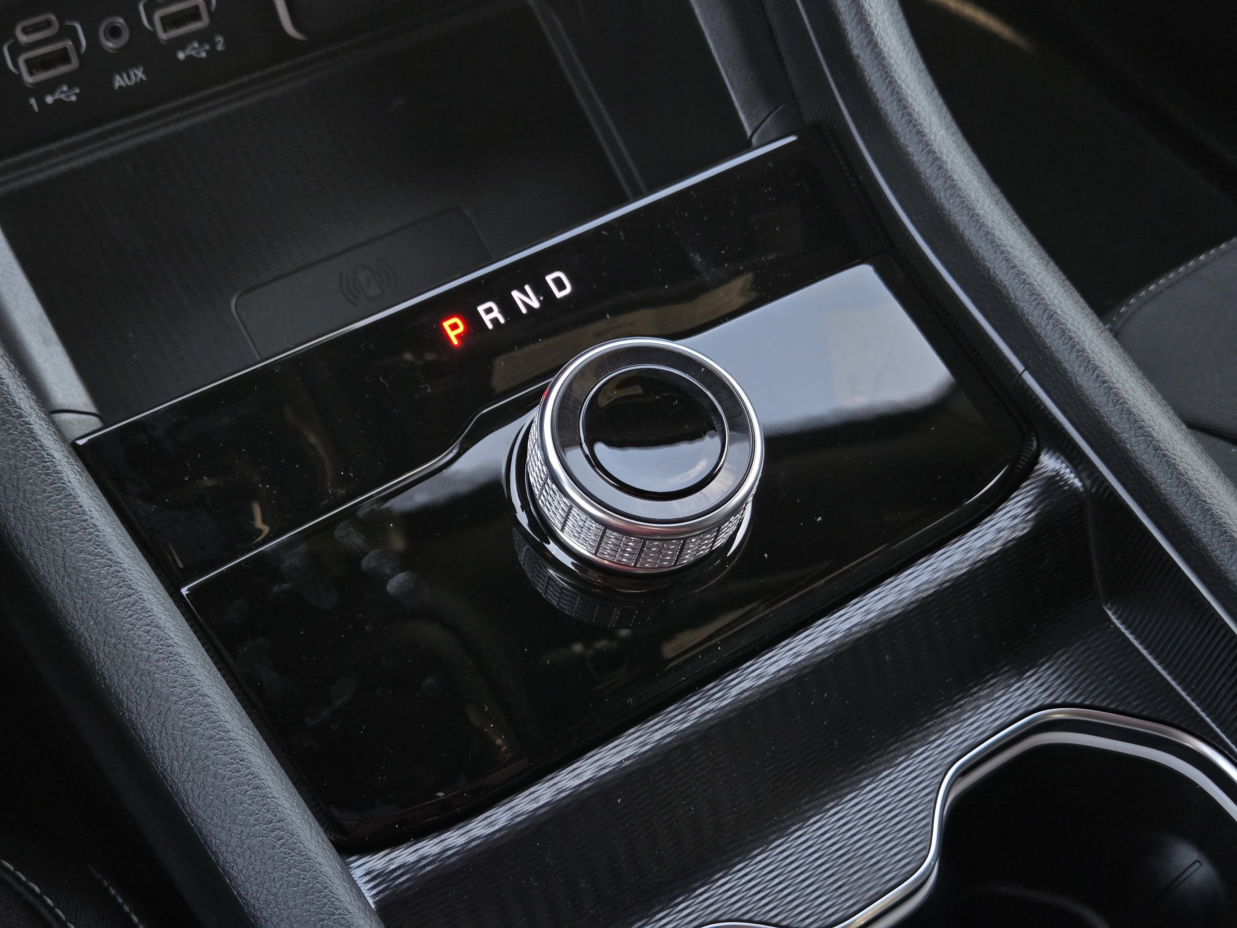 New 2025 Jeep Grand Cherokee Laredo w/ Luxury Tech Group I RWD image 12