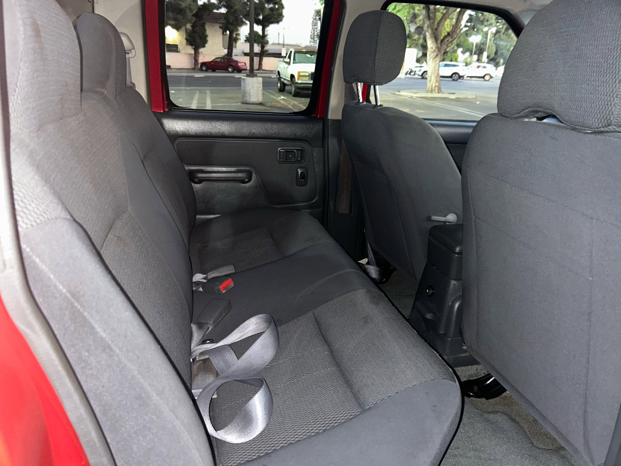 Used 2003 Nissan Frontier XE w/ XE Pwr Pkg image 12