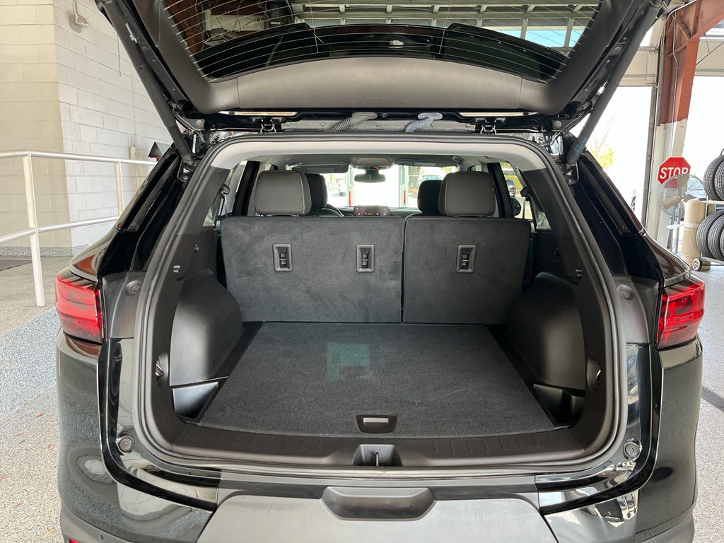 Used 2024 Chevrolet Blazer LT w/ Convenience Package image 8