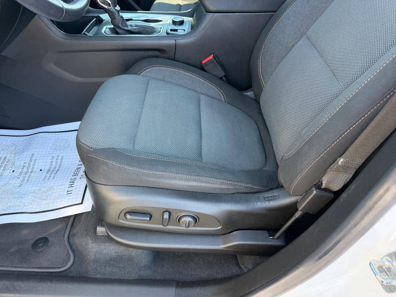 Used 2021 Chevrolet Traverse LT w/ LPO, Blackout Package image 22