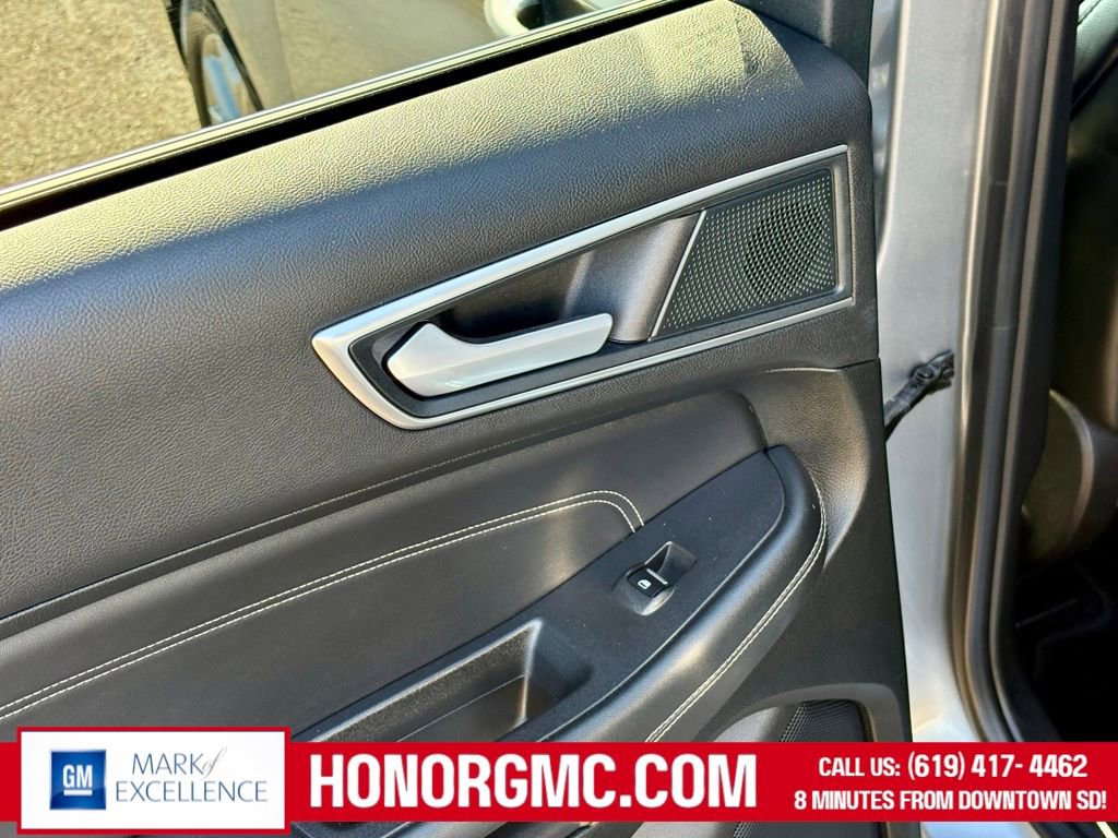Used 2024 Ford Edge Titanium AWD/4WD image 20