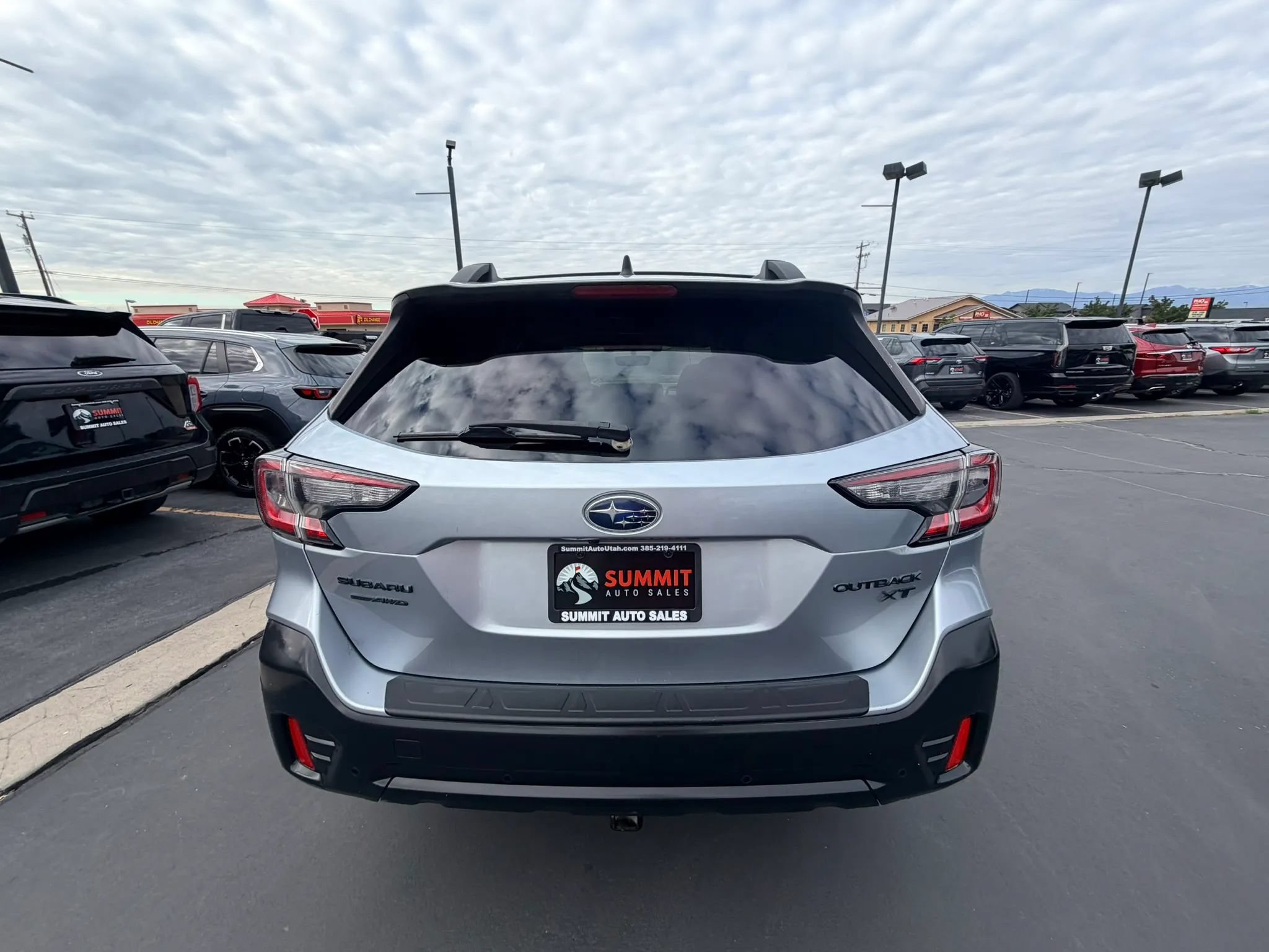 Used 2020 Subaru Outback Onyx Edition XT w/ Popular Package #2 AWD/4WD image 4