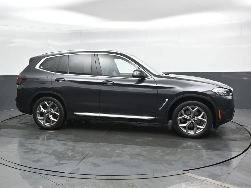 Used 2023 BMW X3 xDrive30i w/ Premium Package image 9