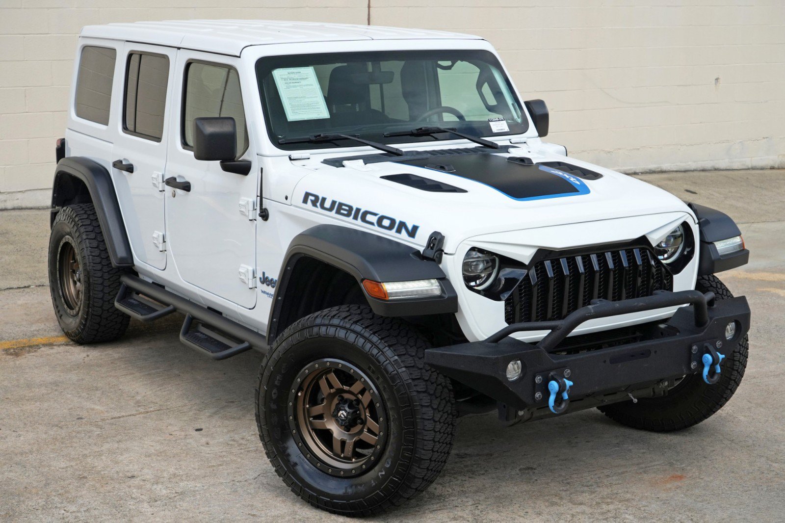 Used 2022 Jeep Wrangler Unlimited Rubicon 4xe w/ Cold Weather Group AWD/4WD image 59