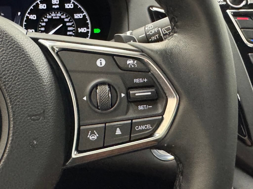 Used 2024 Acura RDX SH-AWD image 23