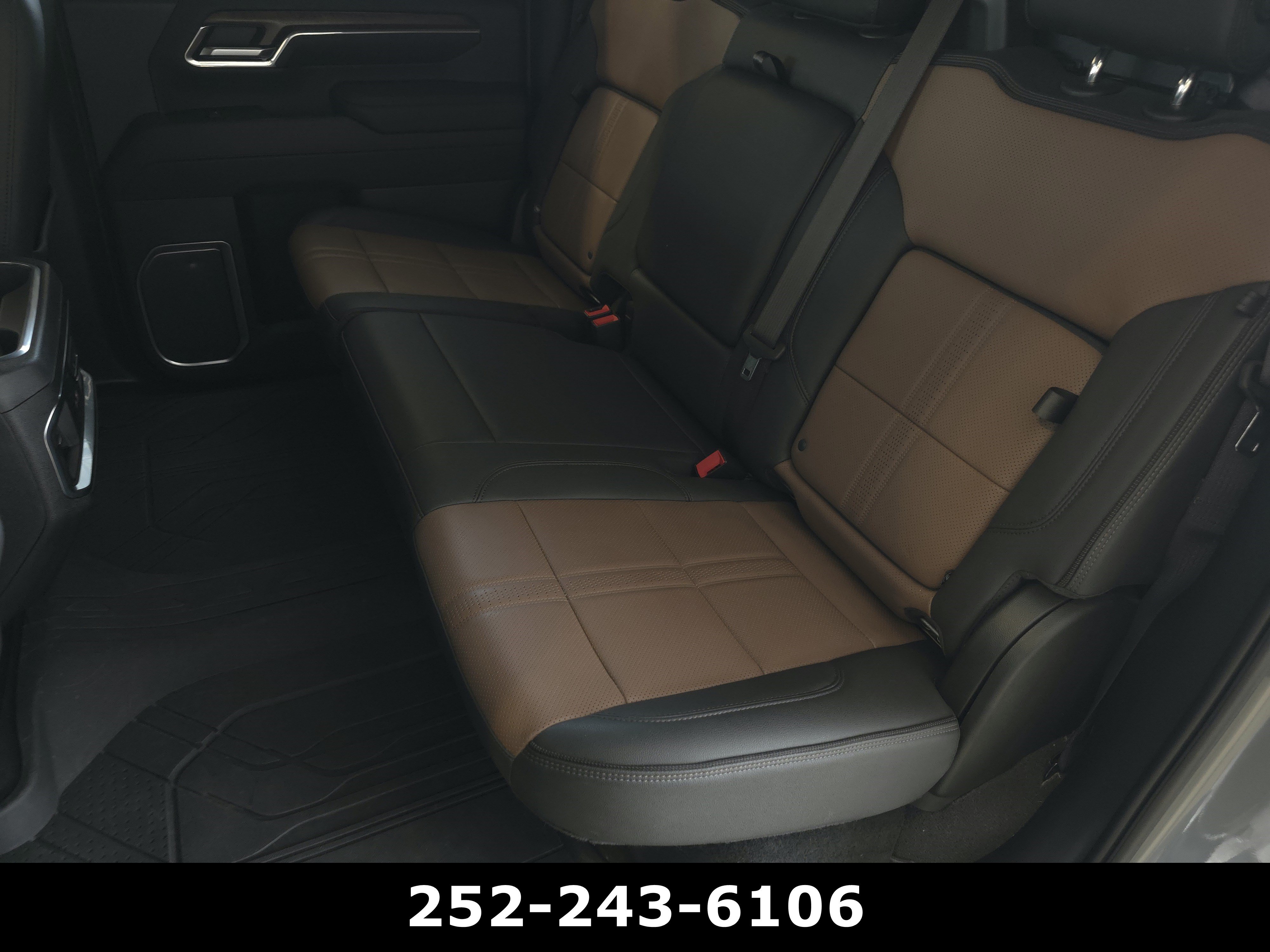 Used 2024 Chevrolet Silverado 2500 High Country w/ Technology Package AWD/4WD image 26