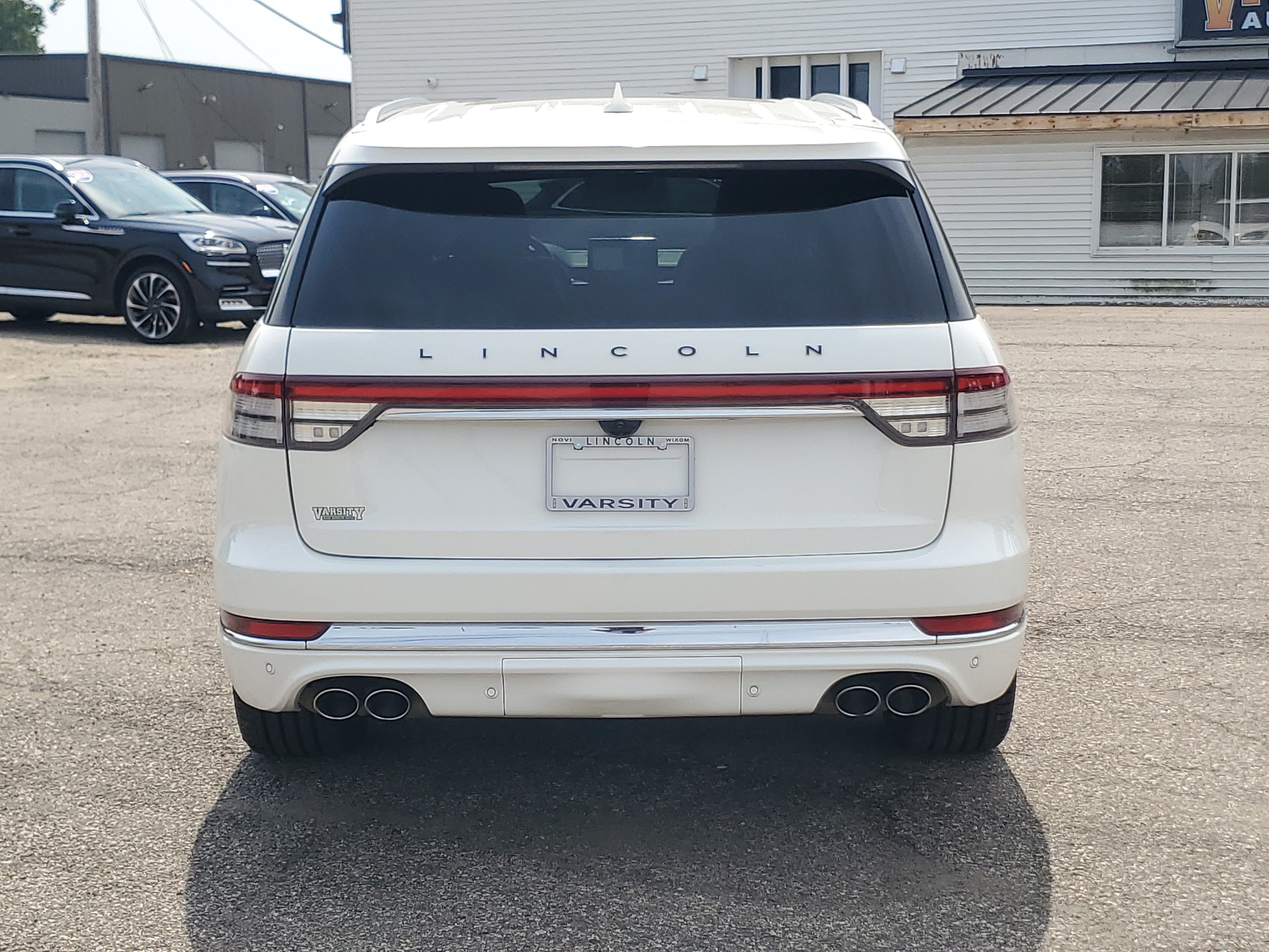 Certified 2022 Lincoln Aviator Black Label w/ Dynamic Handling Package AWD/4WD image 5