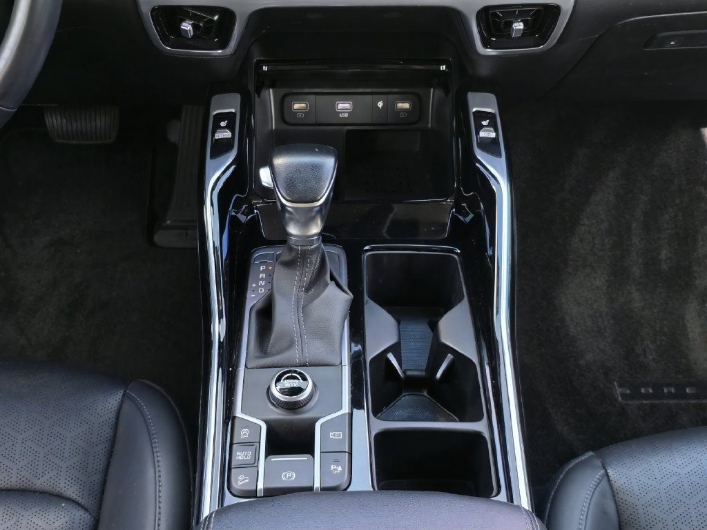 Certified 2023 Kia Sorento SX FWD image 25