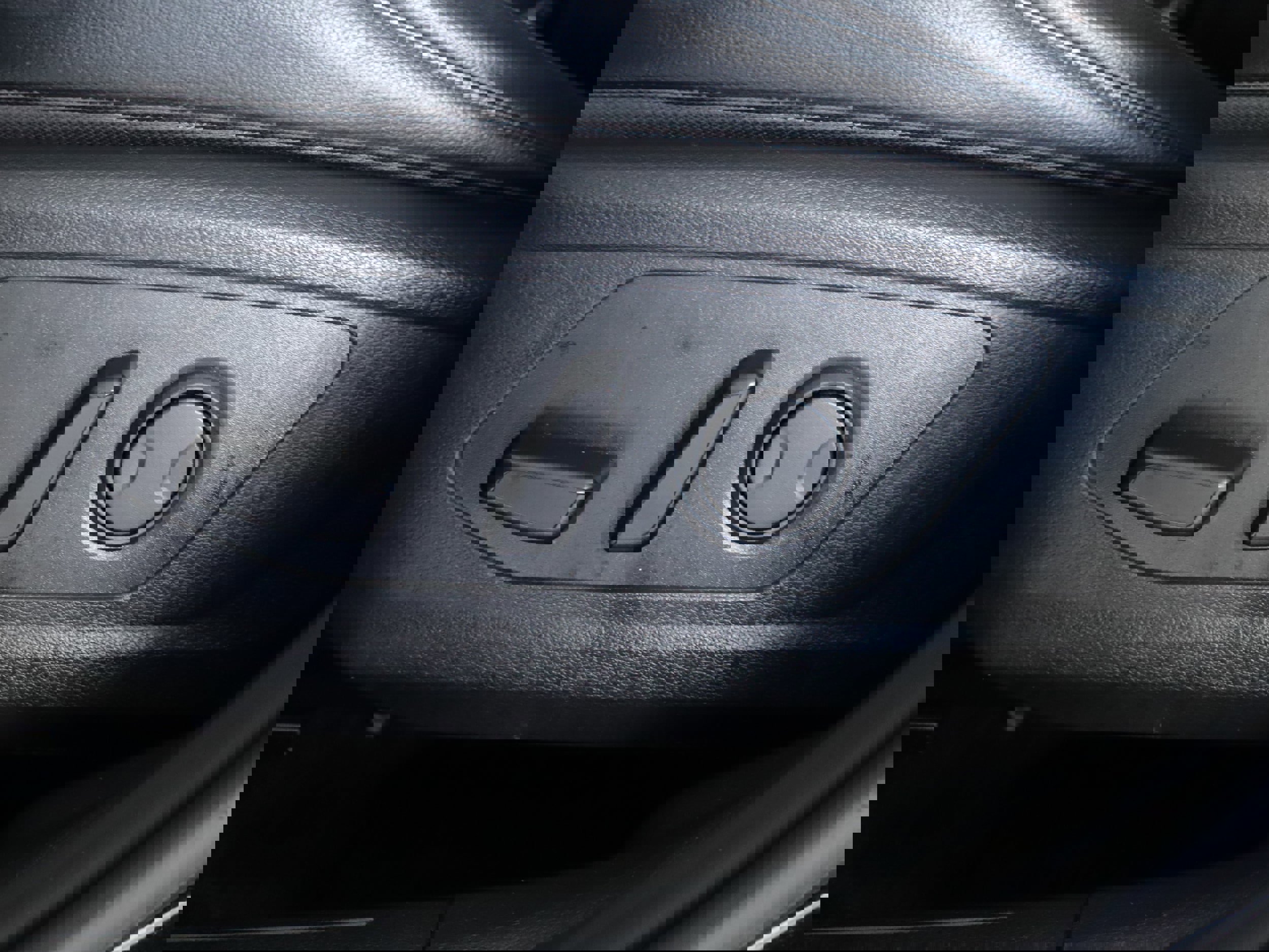 Used 2023 Kia Sportage EX w/ EX Premium Package image 14