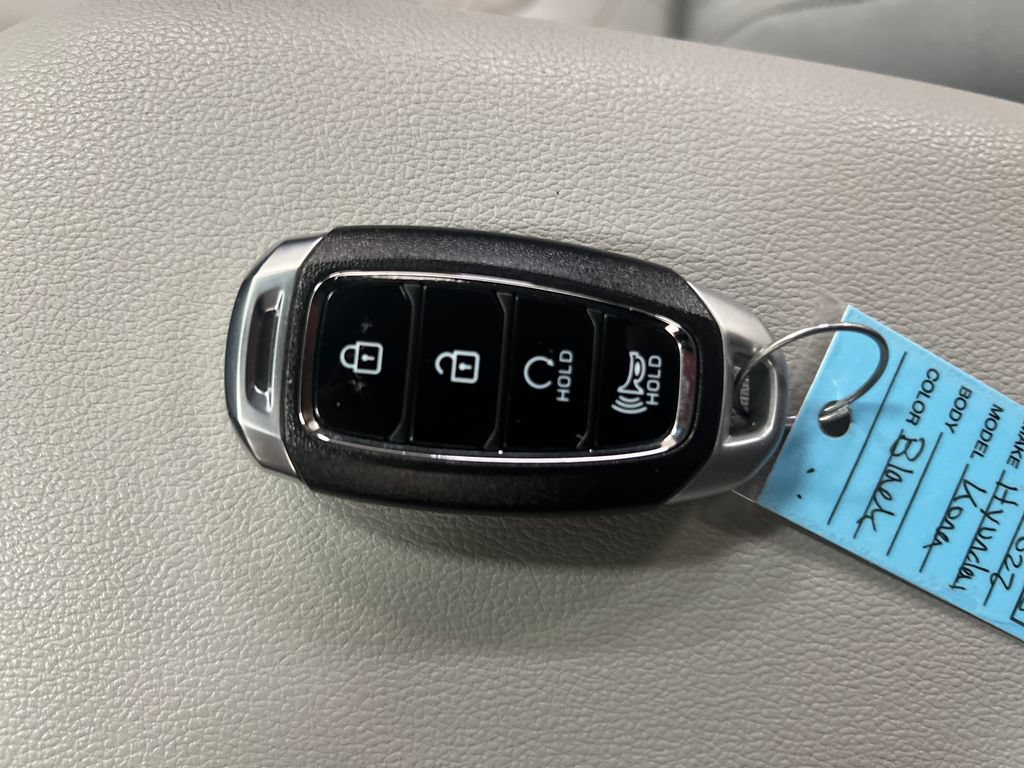 Used 2022 Hyundai Kona SEL w/ Cargo Package FWD image 32