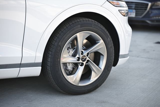 New 2026 Genesis GV70 2.5T Advanced image 4