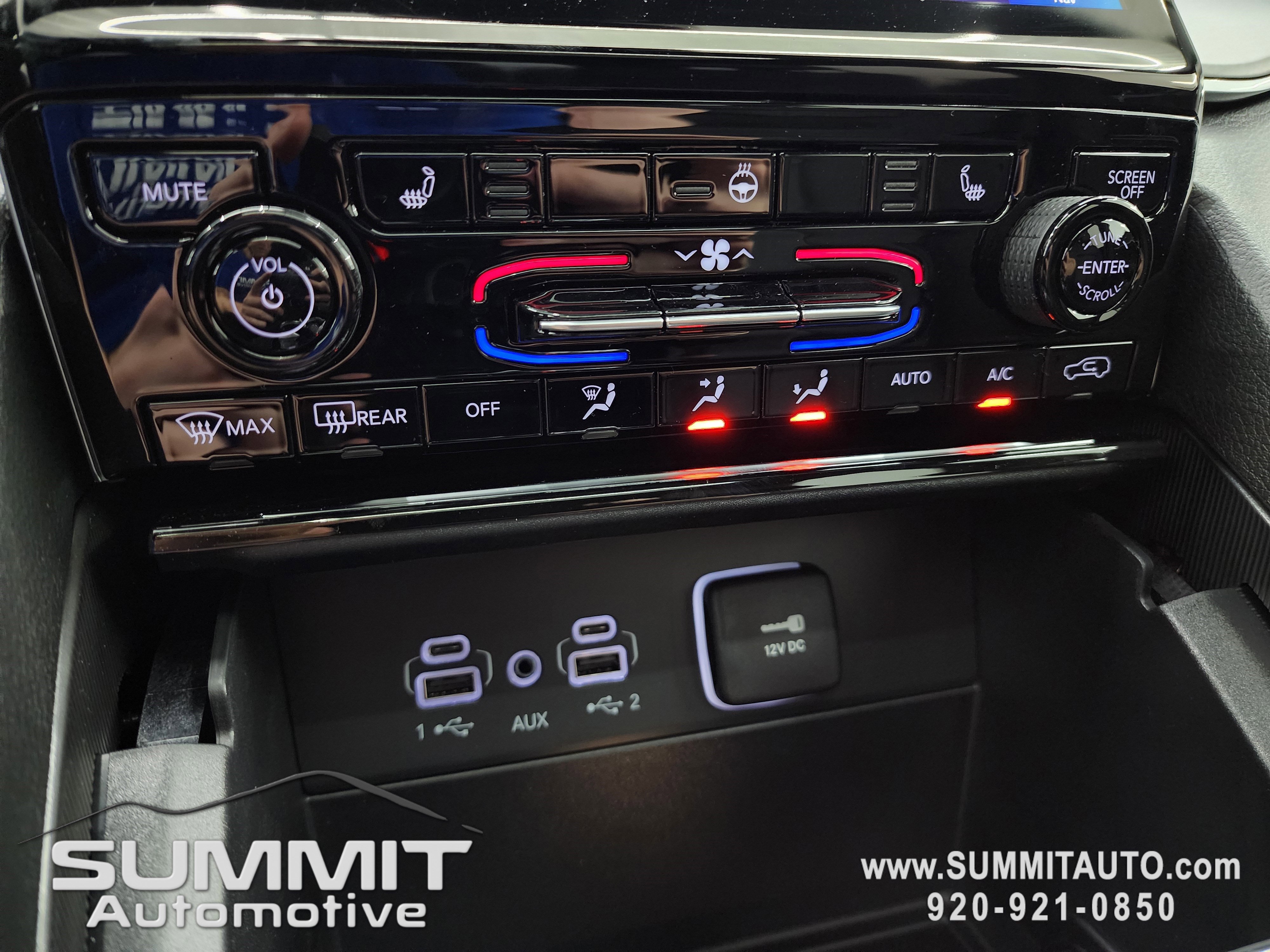 New 2025 Jeep Grand Cherokee Limited w/ Black Appearance Package image 48