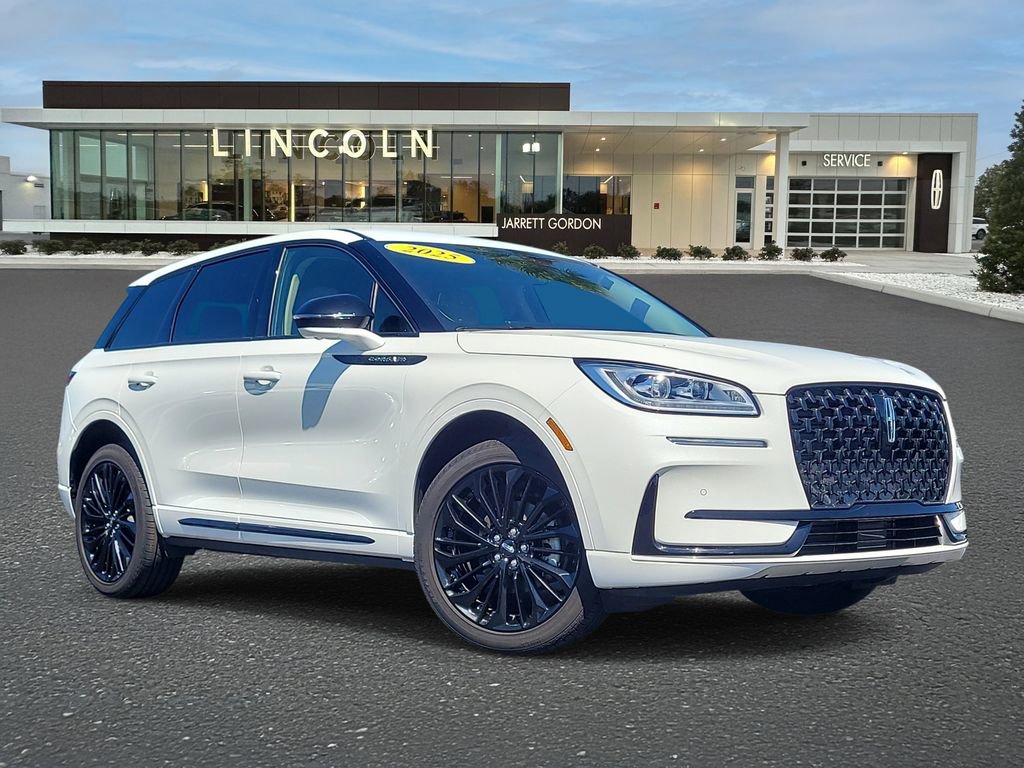 Used 2025 Lincoln Corsair Reserve w/ Jet Appearance Package