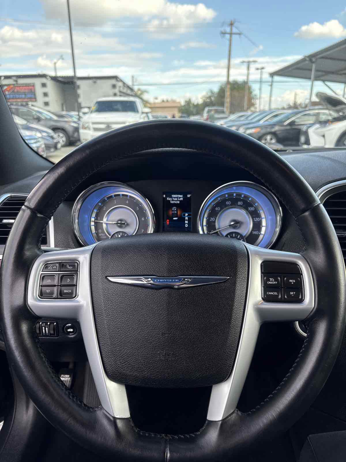 Used 2014 Chrysler 300 image 18