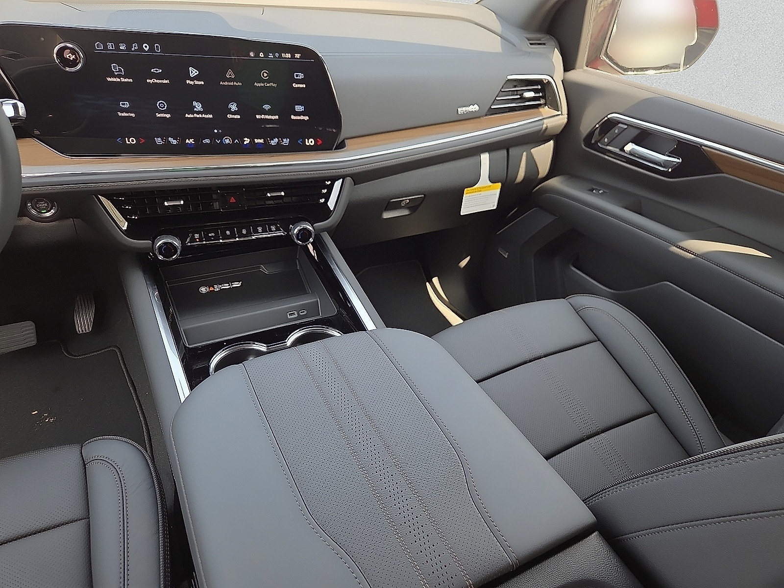 New 2026 Chevrolet Tahoe High Country AWD/4WD image 12