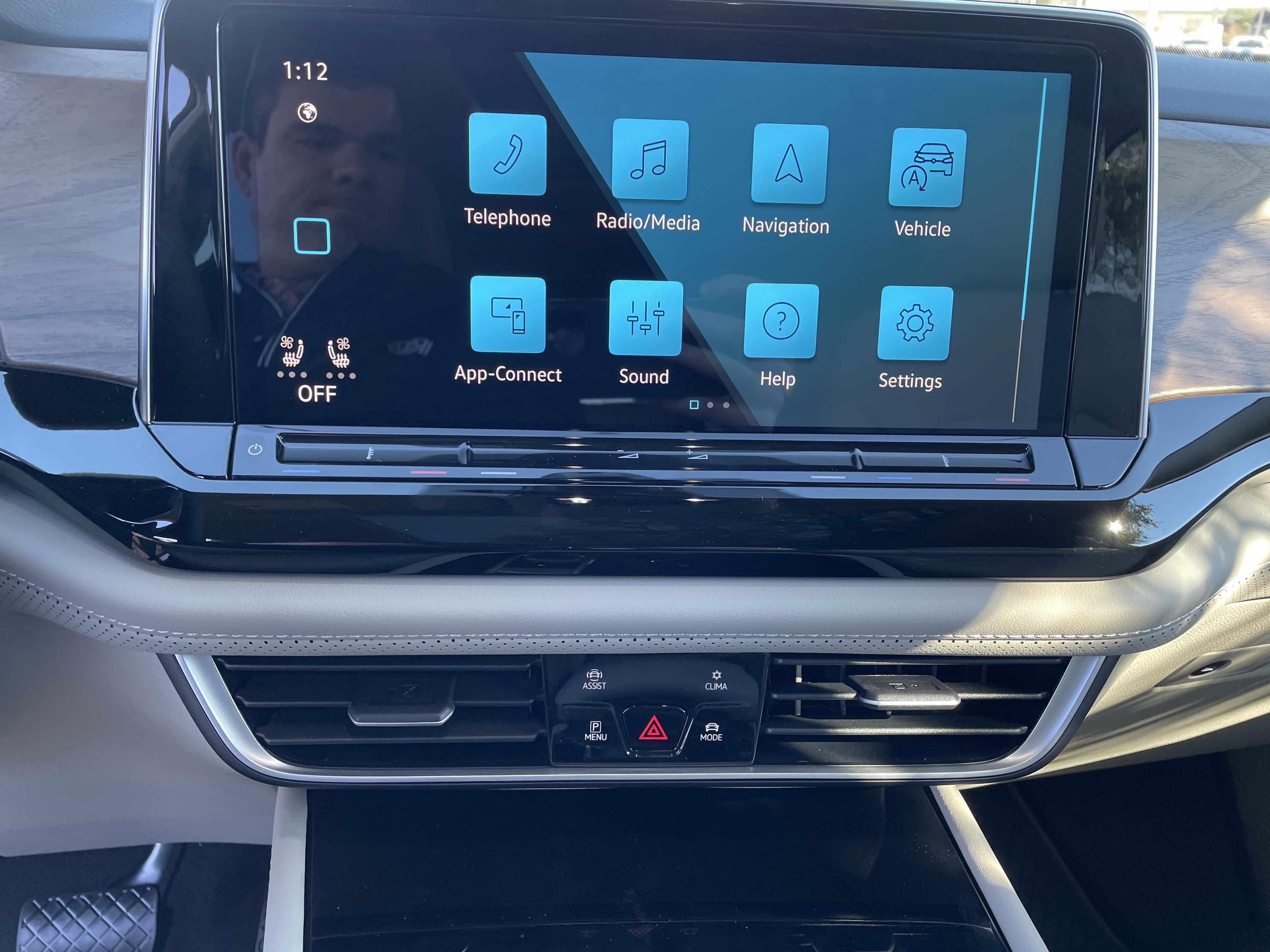 New 2026 Volkswagen Atlas SE image 19