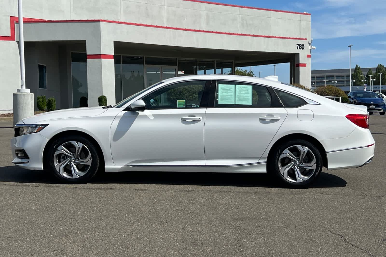 Used 2019 Honda Accord EX-L image 9