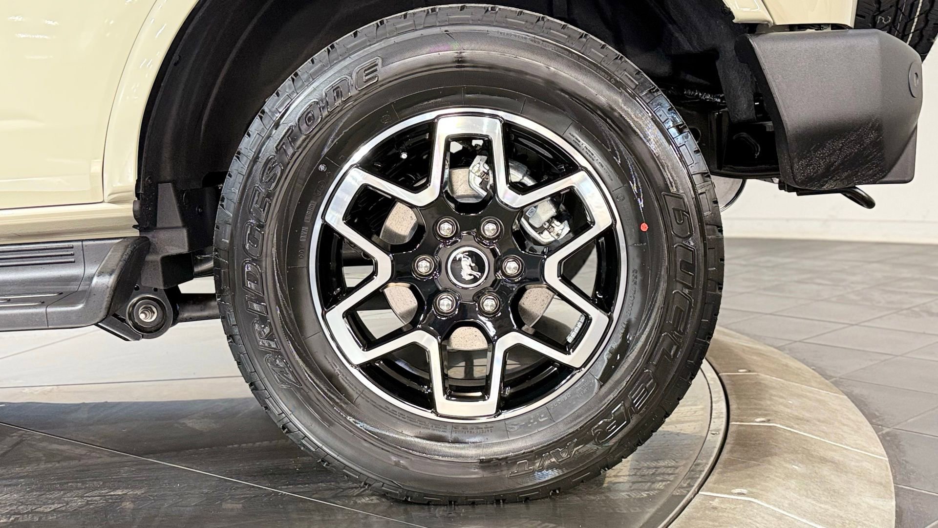 New 2026 Ford Bronco Outer Banks image 25