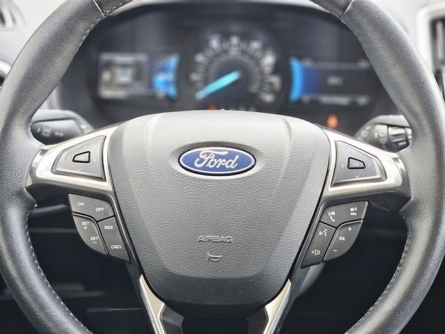 Used 2024 Ford Edge Titanium AWD/4WD image 16