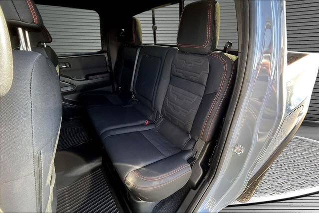Used 2022 Nissan Frontier PRO-4X AWD/4WD image 23