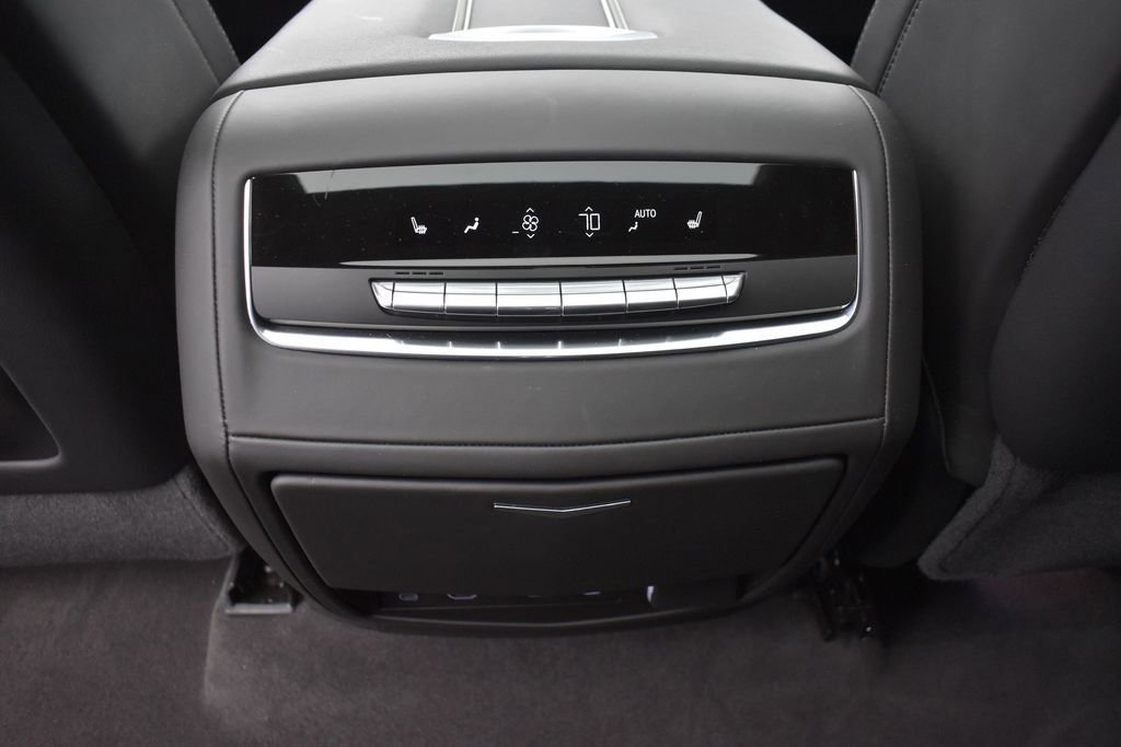 Used 2025 Cadillac Escalade Sport Platinum AWD/4WD image 30