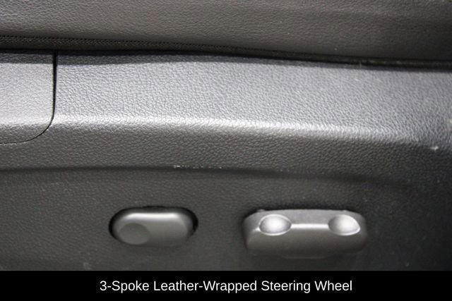 Used 2019 Chevrolet Trax LT w/ LT Convenience Package image 22