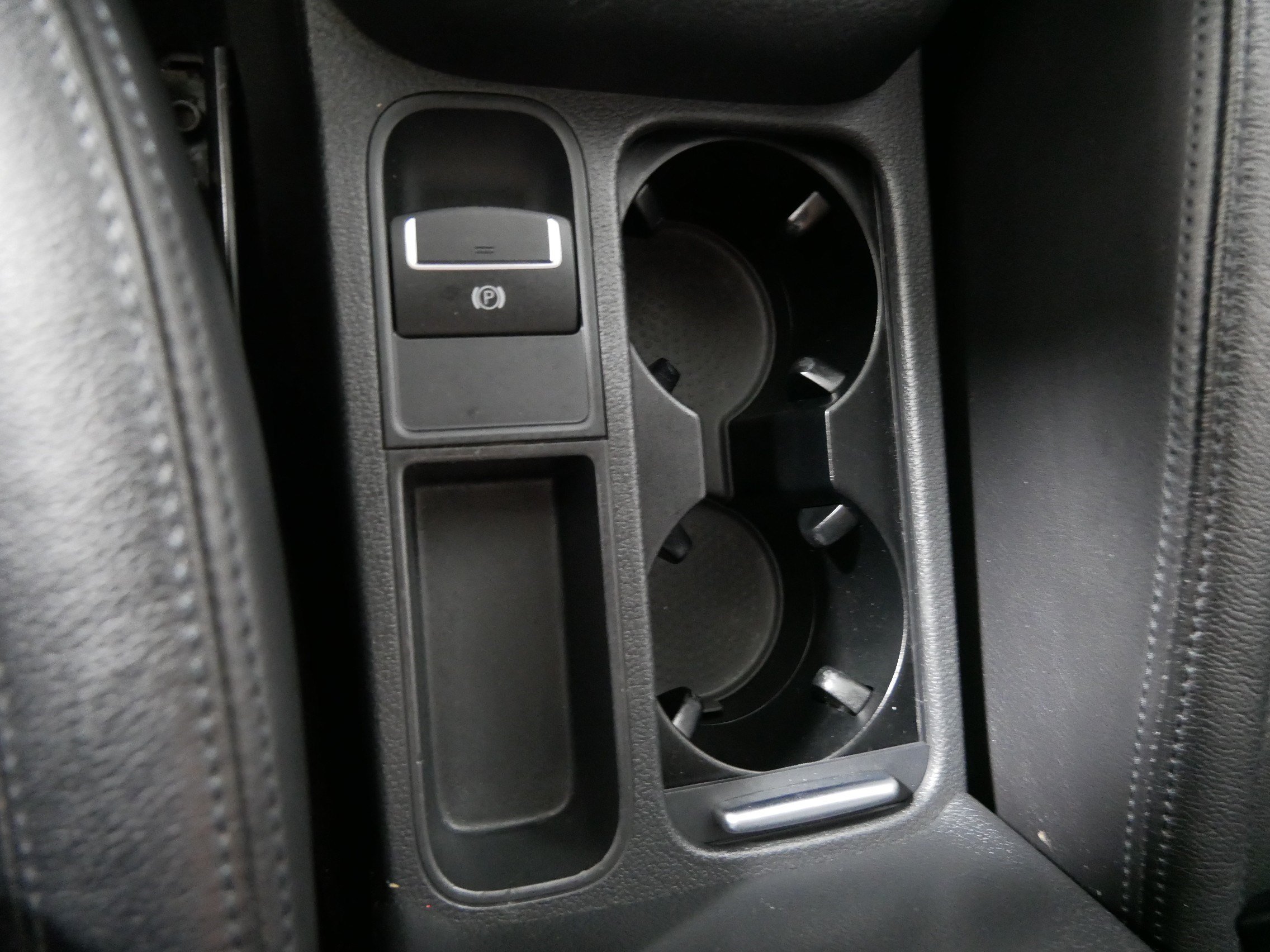 Used 2013 Volkswagen Tiguan SEL AWD/4WD image 29