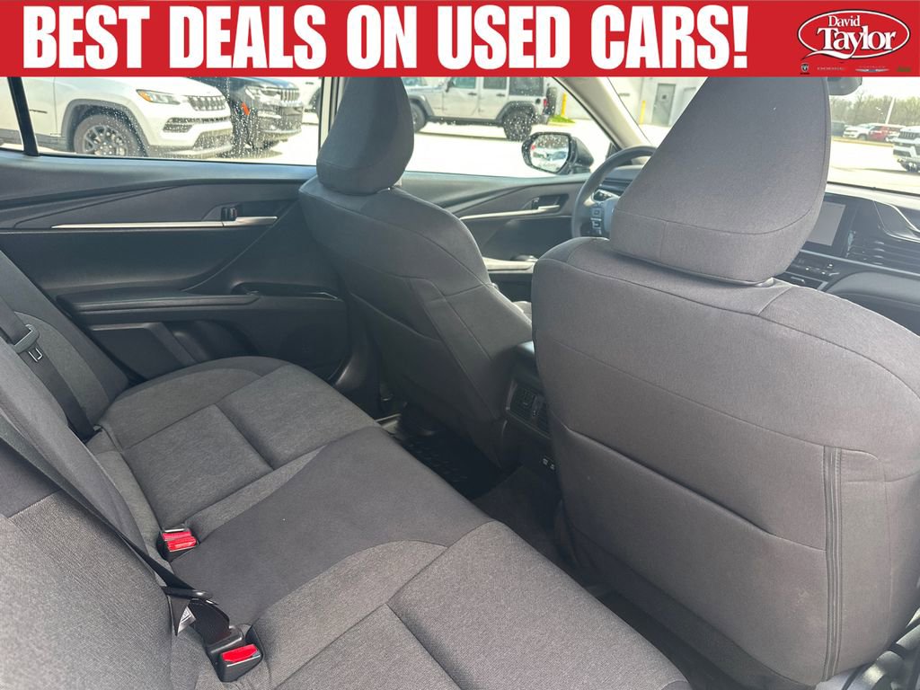Used 2025 Toyota Camry LE w/ Convenience Package FWD image 29