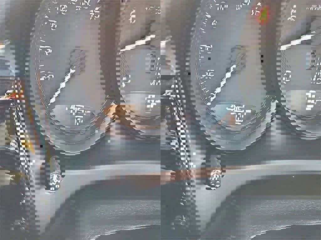 Certified 2025 Porsche Macan image 15