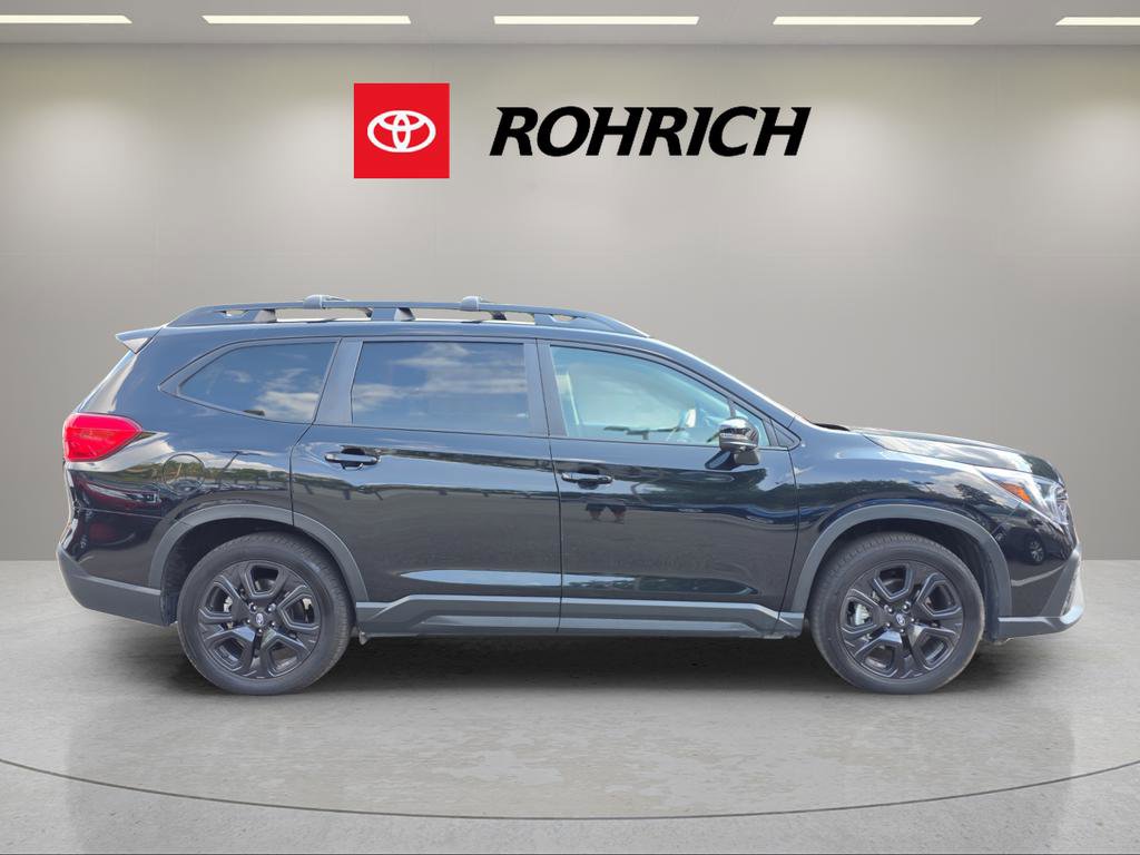 Used 2023 Subaru Ascent Onyx Edition Limited image 4
