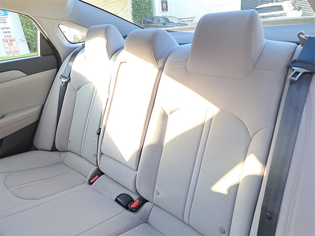 Used 2018 Hyundai Sonata SE image 12