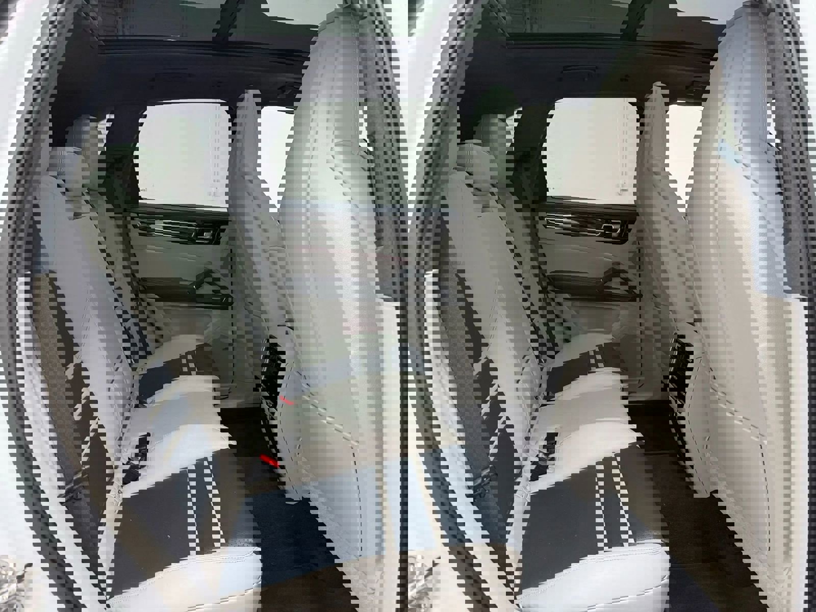 Used 2021 Porsche Cayenne GTS w/ Premium Package Plus image 16