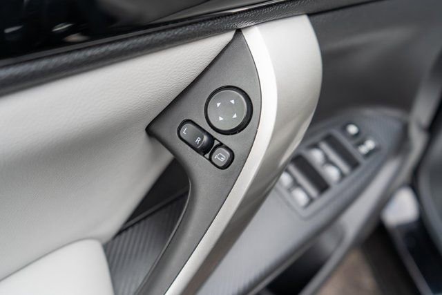 Used 2025 Mitsubishi Eclipse Cross Black Edition image 19