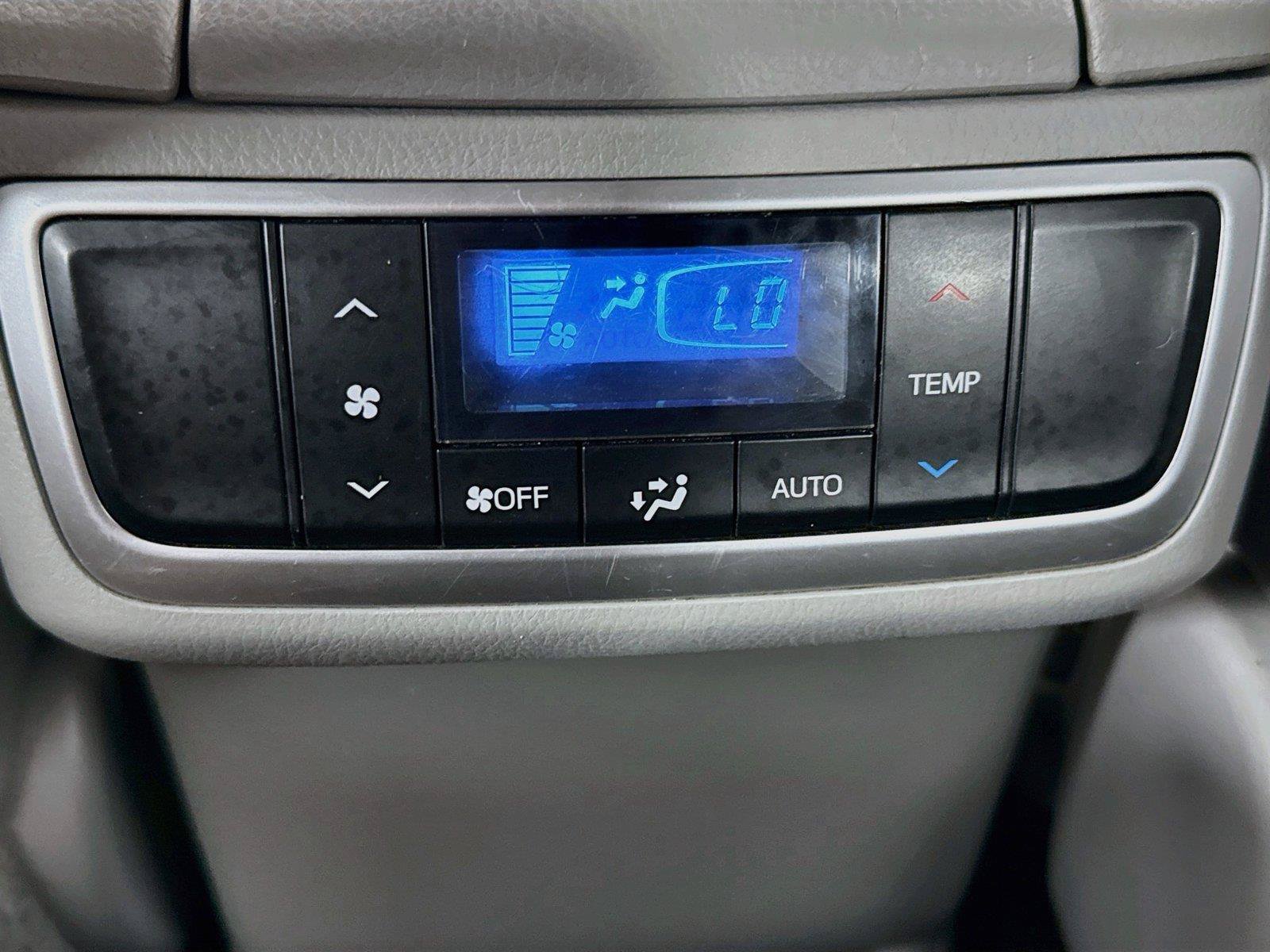 Used 2017 Toyota Highlander XLE AWD/4WD image 26