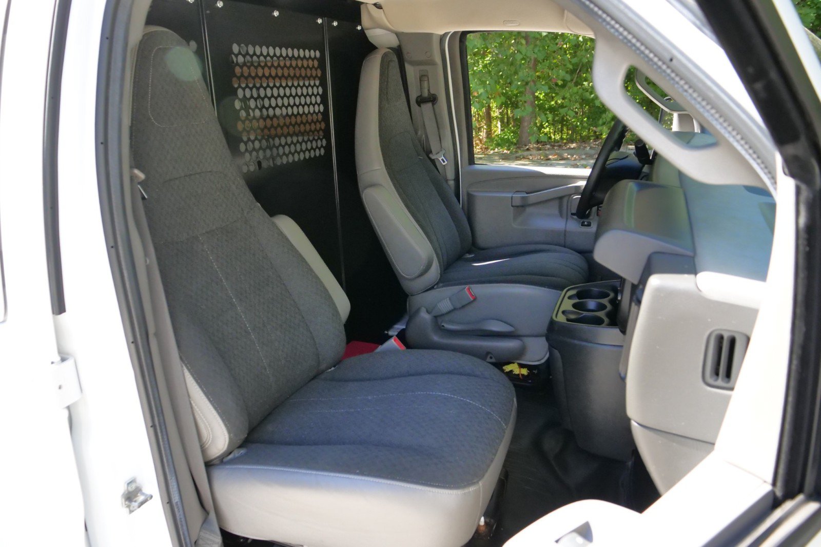 Used 2021 Chevrolet Express 2500 w/ Driver Convenience Package RWD image 25